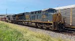 CSX 3426 leads I018 past the sitting M277.